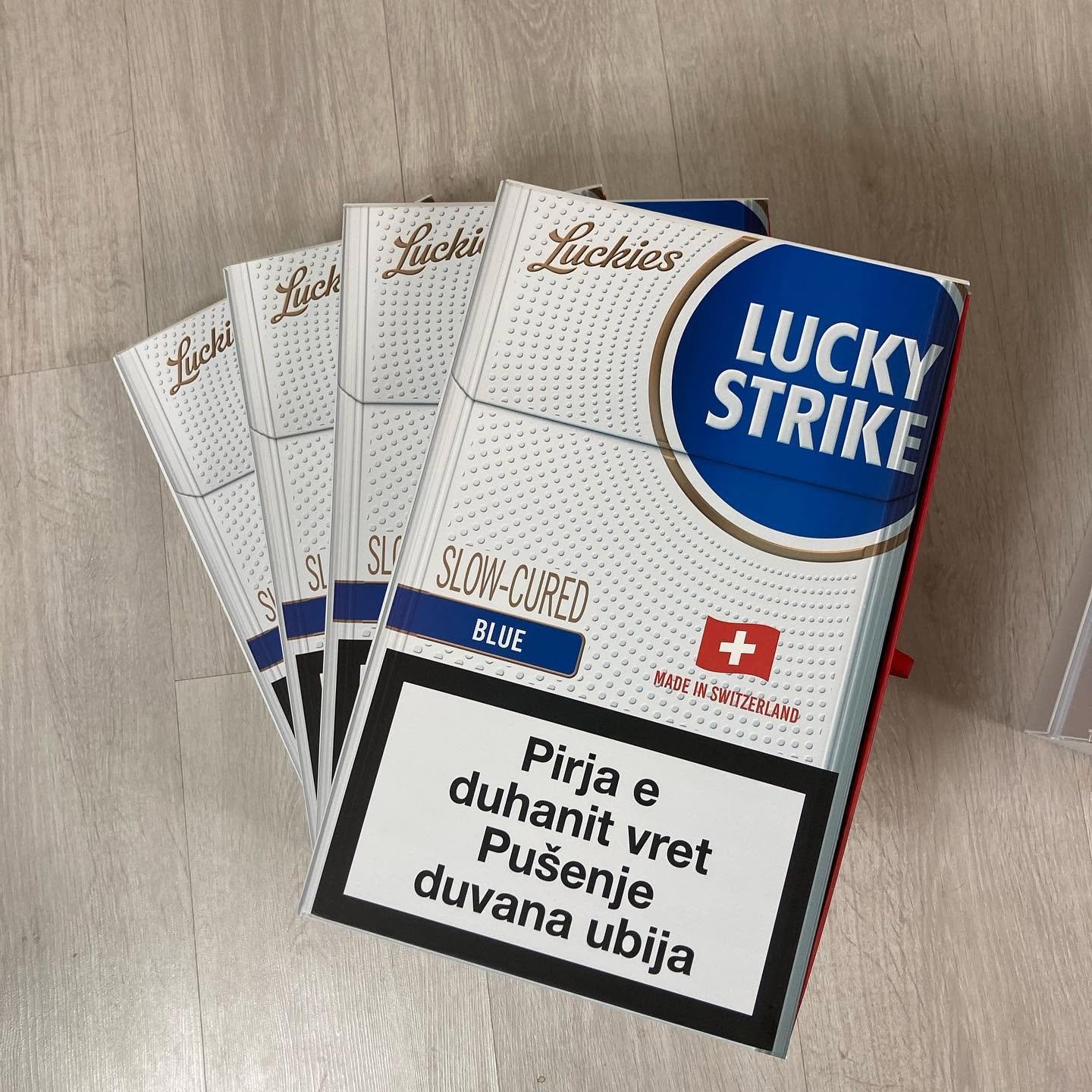 Lucky Strike Blue King Size 20 Pack - Toasted Tobacco Cigarettes